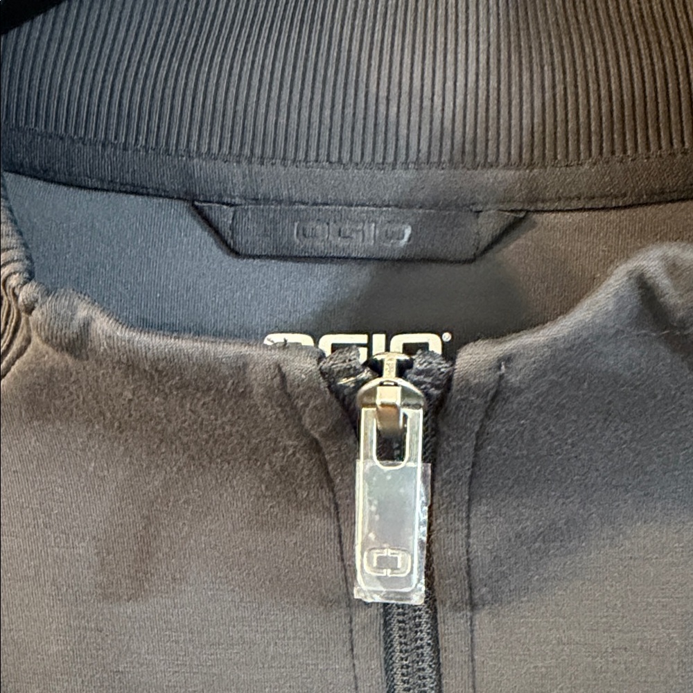 NWOT OGIO® Transcend 1/4-Zip - Picture 6 of 8